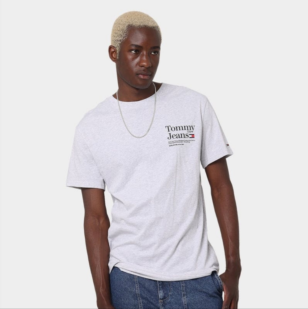 NWOT Tommy Hilfiger Bold Logo T-Shirt